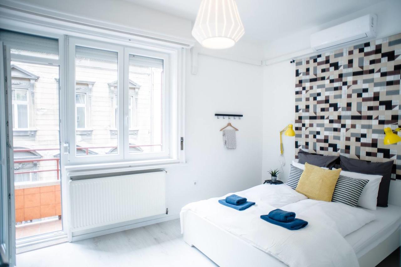 Central New Home With 3 Bedrooms, A/C And Balcony Budapest Exteriör bild