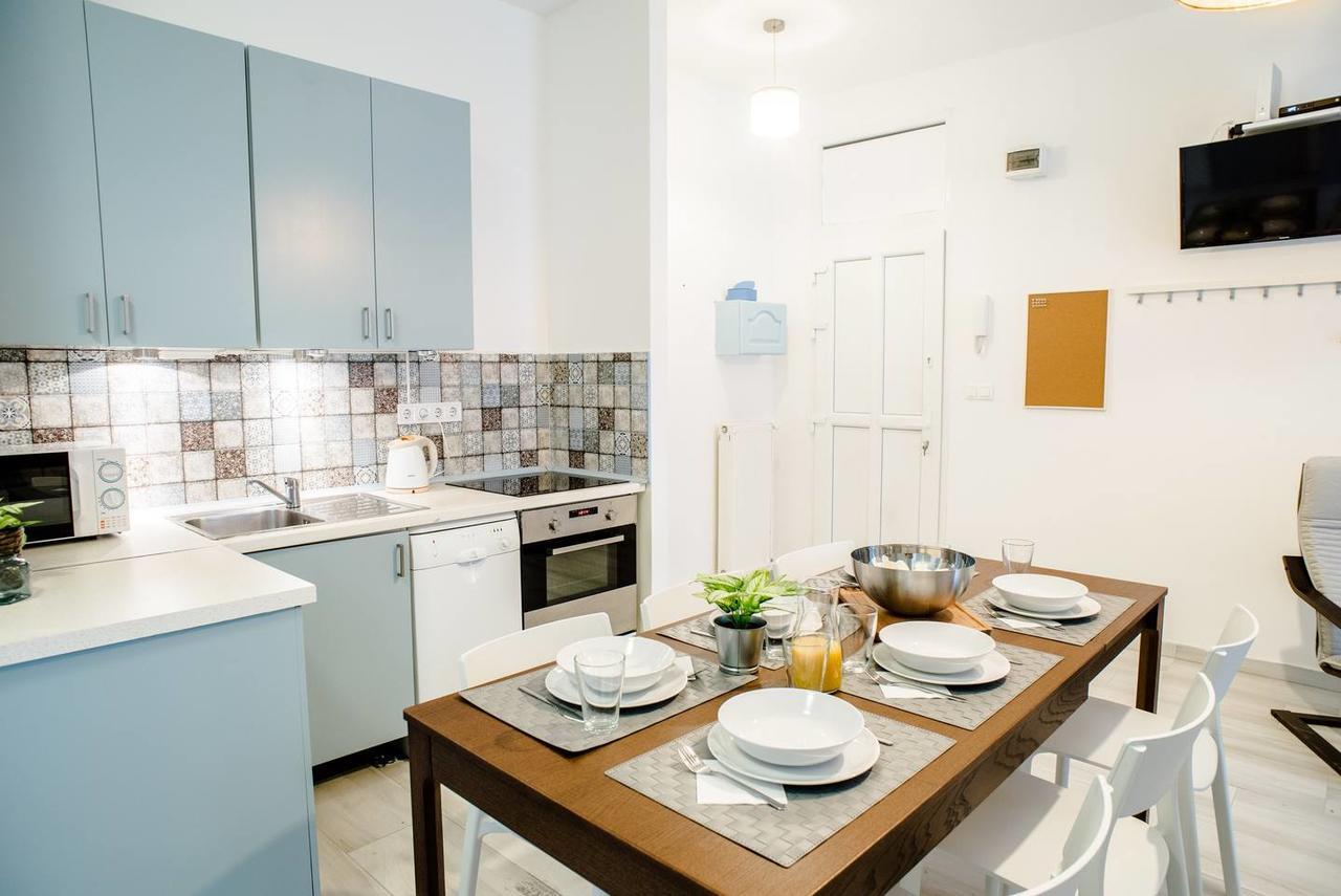 Central New Home With 3 Bedrooms, A/C And Balcony Budapest Exteriör bild